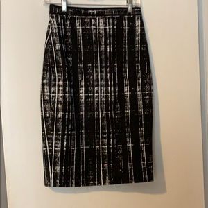 Black & white high waist pencil skirt